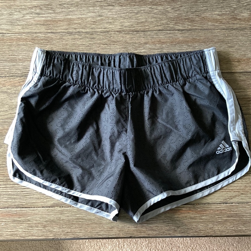 Adidas Running Shorts size Medium 3”